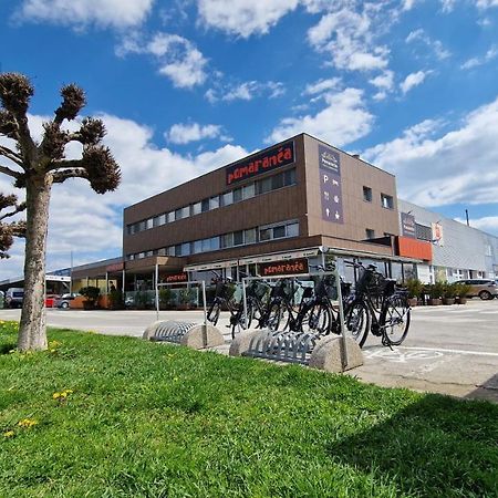 Hotel Pomaranca Птуй Екстериор снимка