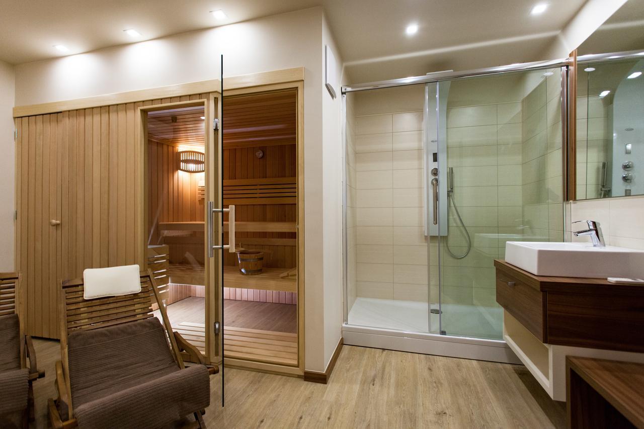 Hotel Pomaranca Птуй Екстериор снимка